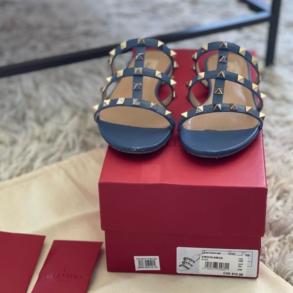 *sold* Valentino Rockstud Cage Sandals - Picture 2 of 8